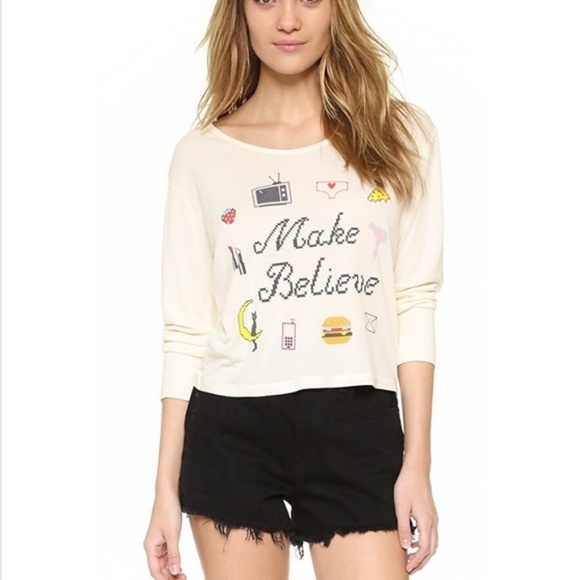 Wildfox Tops - Wildfox make believe babysitter tee size small